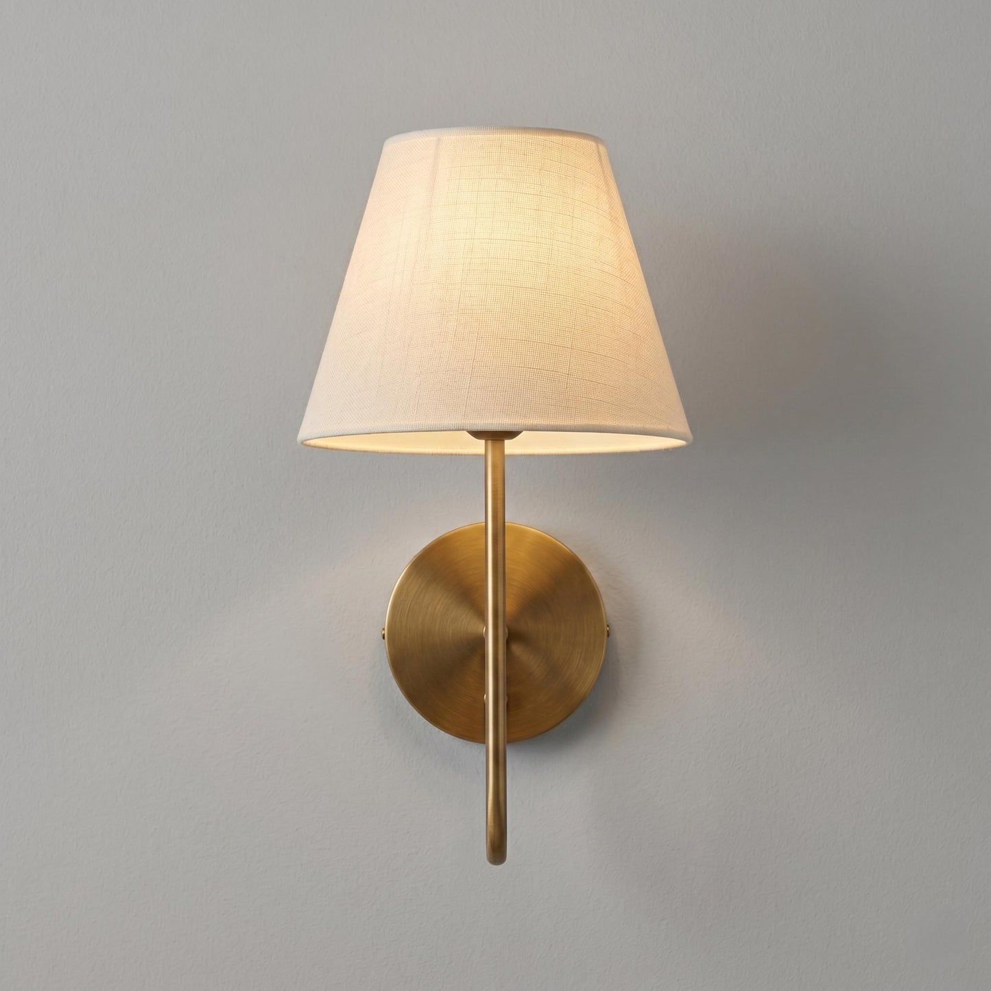 Modern Brass Wall Sconce – Minimalist Fabric Shade Bedside Lamp