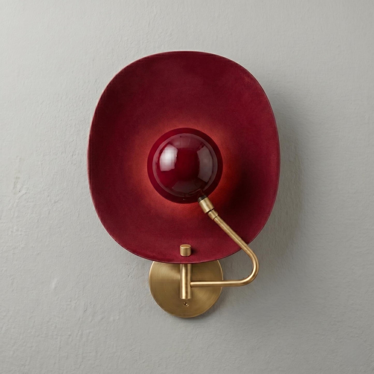 Brass Halo Sconce – Sculptural Mid-Century Modern Wall Light, Ambient Glow Lamp