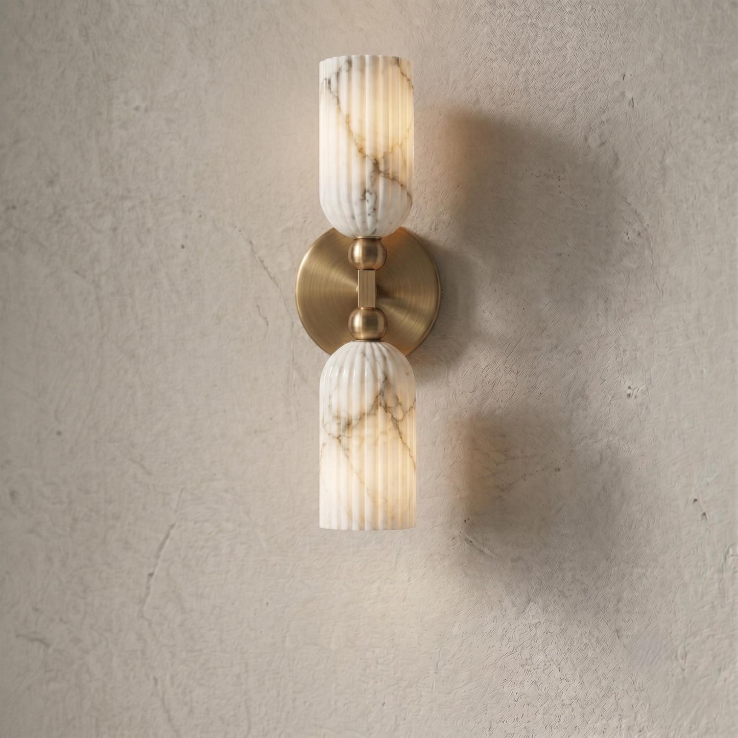 Fluted Alabaster Wall Sconce, Brass Wall Lamp, Modern Bathroom Vanity Light, Natural Stone Wall Fixture, Luxury Bedroom Sconce