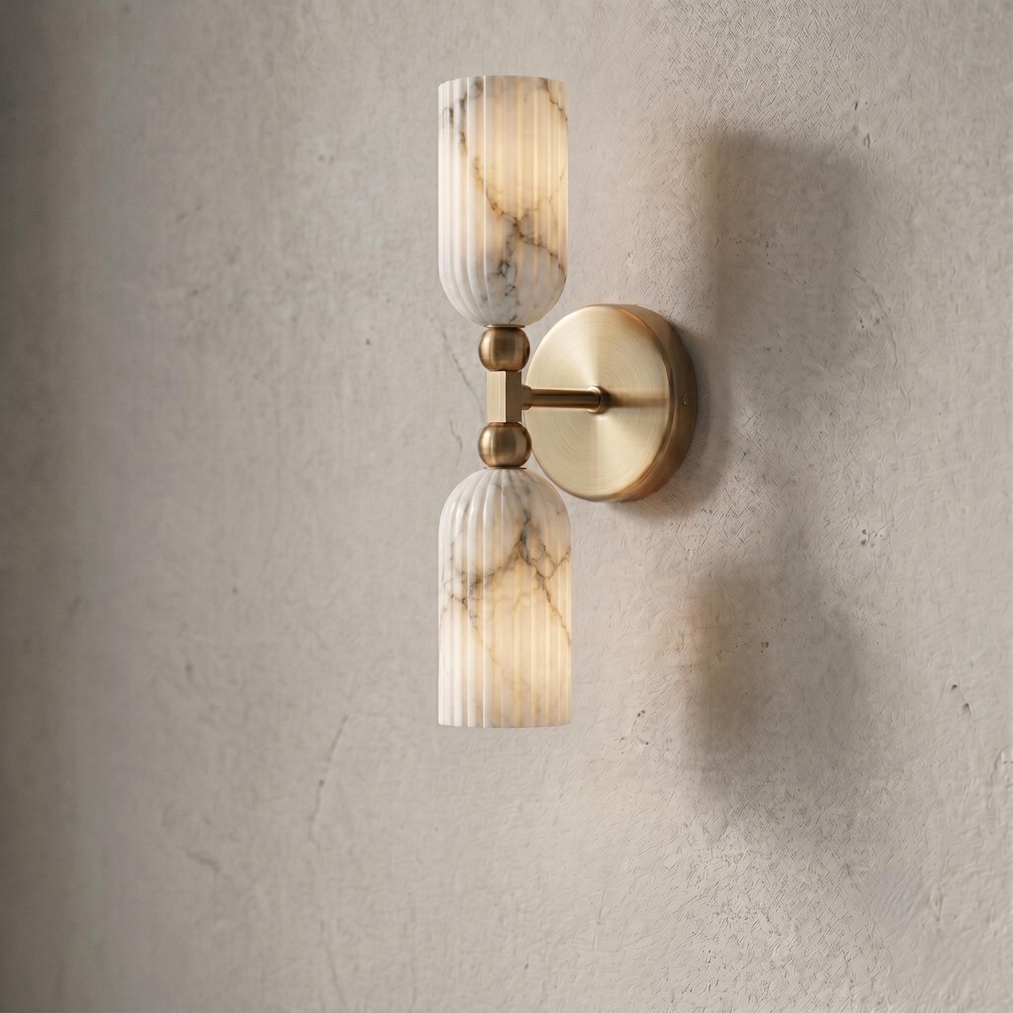 Fluted Alabaster Wall Sconce, Brass Wall Lamp, Modern Bathroom Vanity Light, Natural Stone Wall Fixture, Luxury Bedroom Sconce